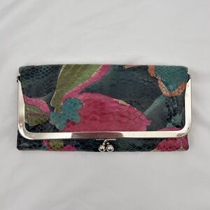 HOBO Multicolor Floral Clutch